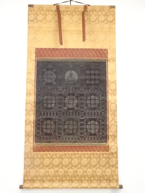 室町～江戸時代前期頃　両界曼荼羅双幅　肉筆紙本掛軸（二重箱）